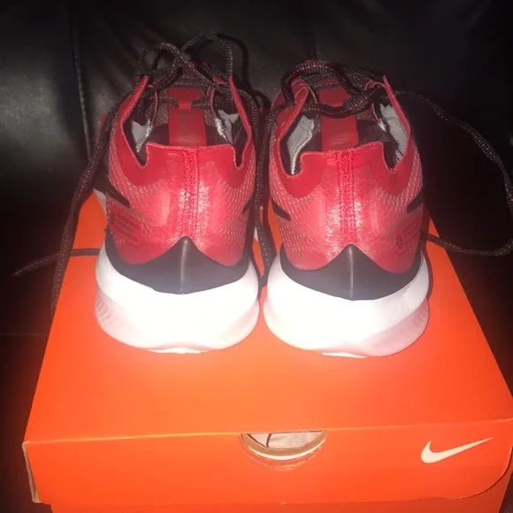 Nike Zoom Gravity Size 10.5 NWOT - Picture 4 of 6